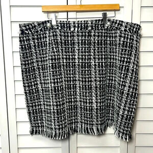 City Chic Black & White Tweed Mini Skirt